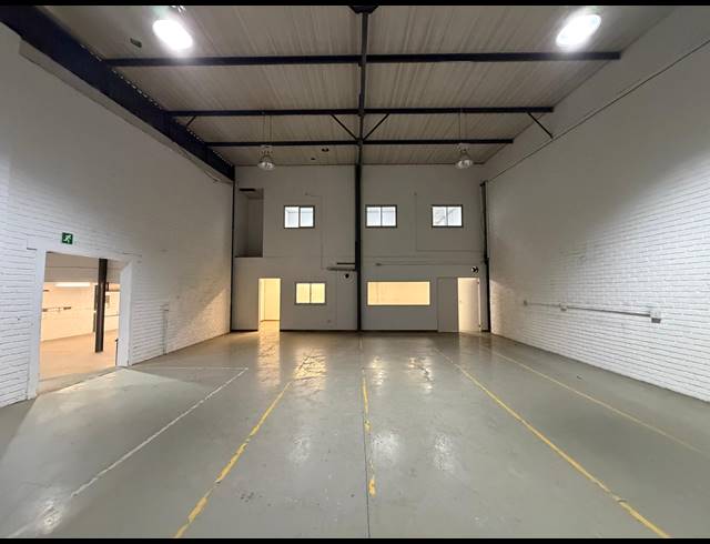 375M² WAREHOUSE TO LET IN BARBEQUE DOWNS